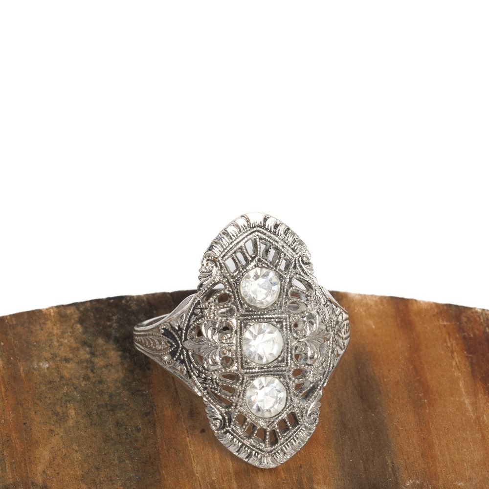 Vintage Art Deco Style Cocktail Ring Silver Metal Filigree Rhinestones 6.75